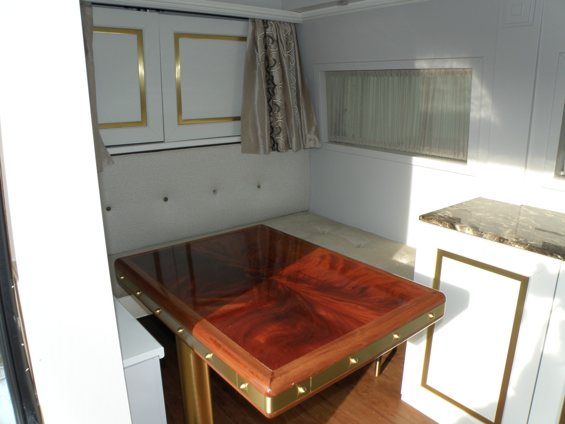 UFFICIO MOBILE LABORATORIO MOBILE