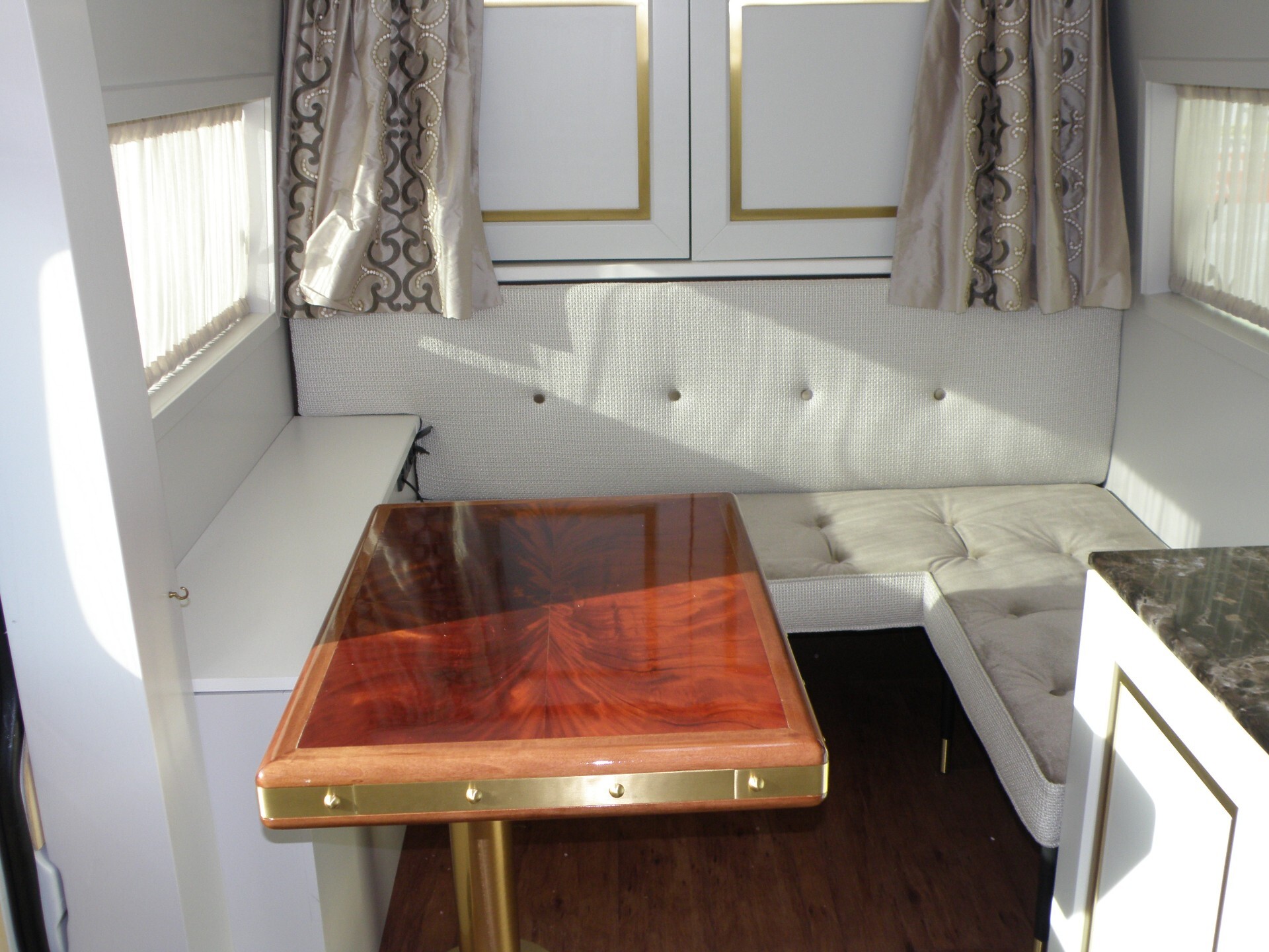 UFFICIO MOBILE LABORATORIO MOBILE