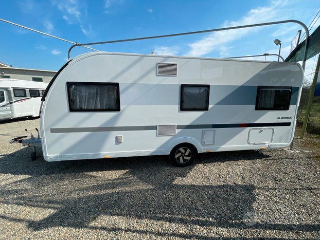 Adria Adora 542 UL letti gemelli