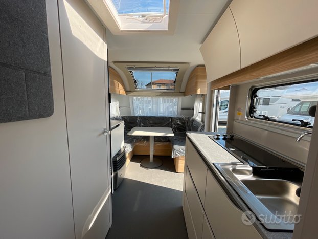 Adria Adora 542 UL letti gemelli