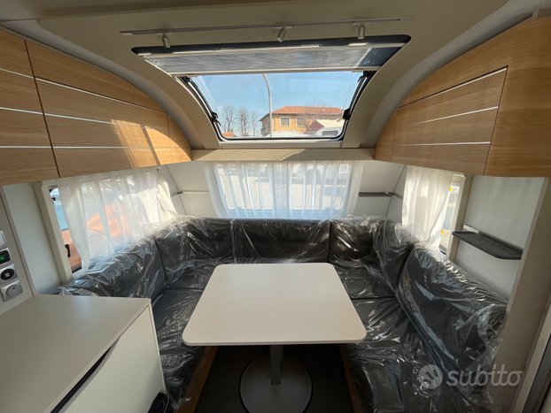 Adria Adora 542 UL letti gemelli