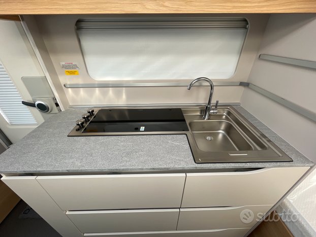 Adria Adora 542 UL letti gemelli