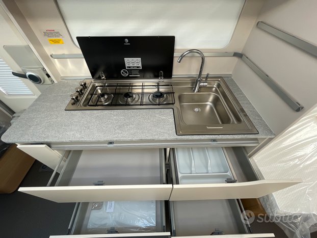 Adria Adora 542 UL letti gemelli
