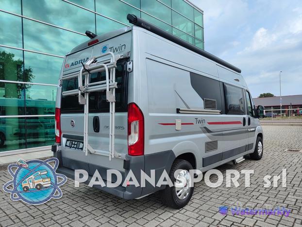 Van ADRIA TWIN 600 SP