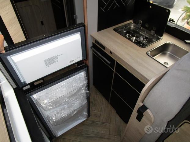 Chausson 724 5/6 posti 4000km garage + basculante
