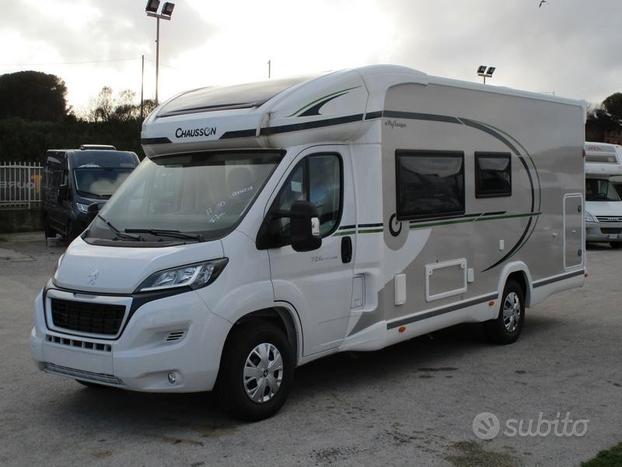 Chausson 724 5/6 posti 4000km garage + basculante