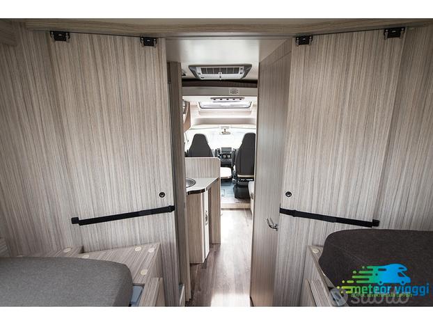 Camper Semintegrale 5 posti Elnagh T-Loft 530