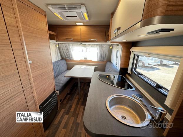 Caravan Weinsberg CaraOne 400 LK Con 4 Posti Letto