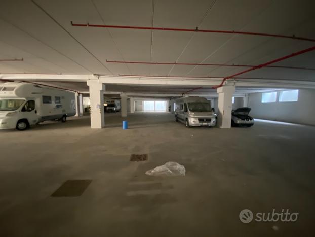 Rimessaggio camper coperto