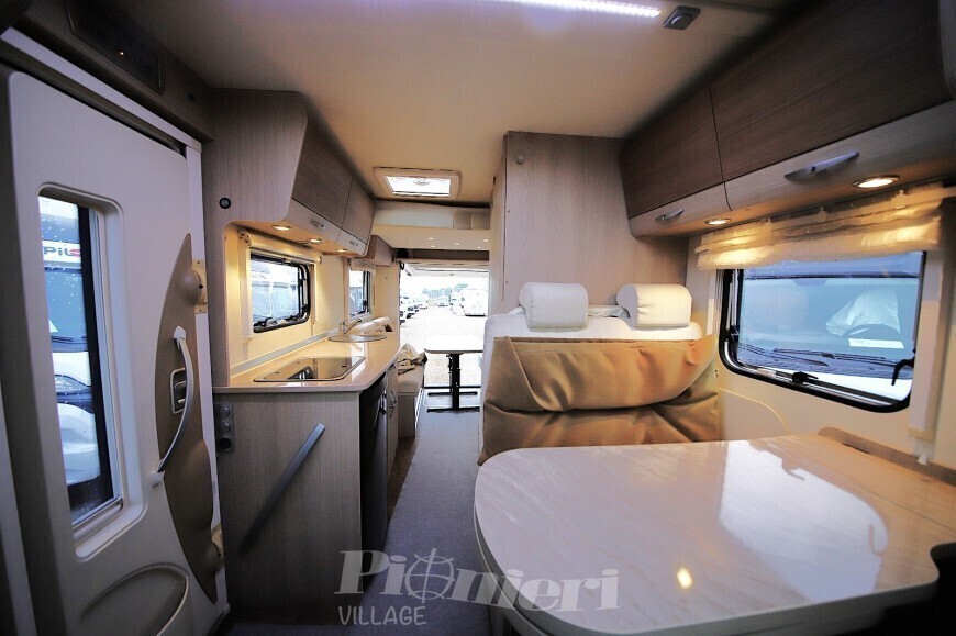 SEMINTEGRALE BURSTNER BREVIO T645