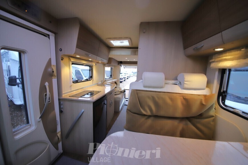 SEMINTEGRALE BURSTNER BREVIO T645