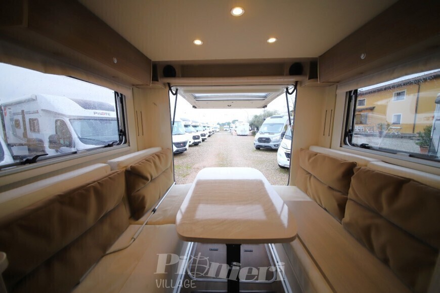 SEMINTEGRALE BURSTNER BREVIO T645