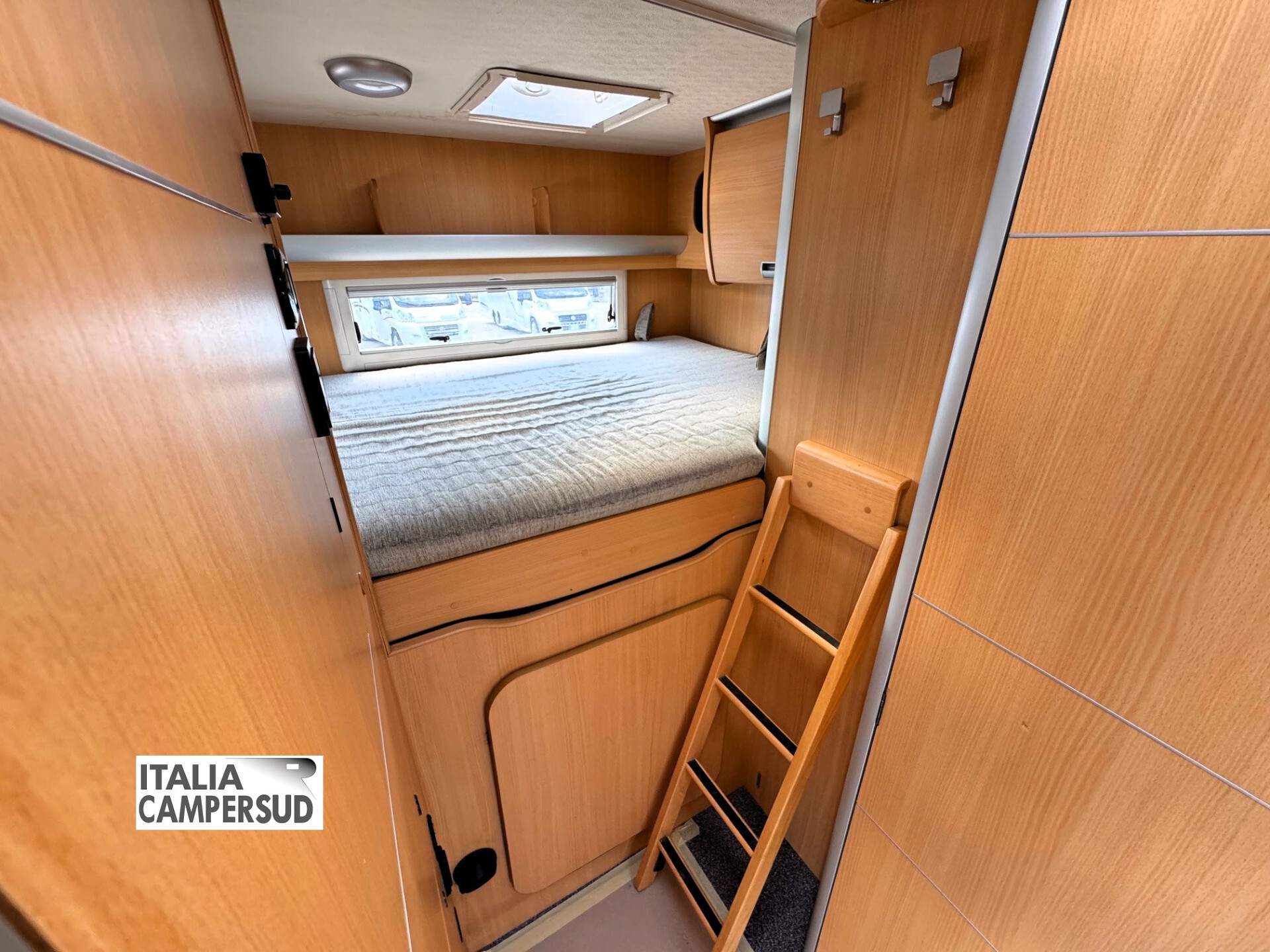 Camper Laika Kreos 3010 Semintegrale Fiat Ducato d