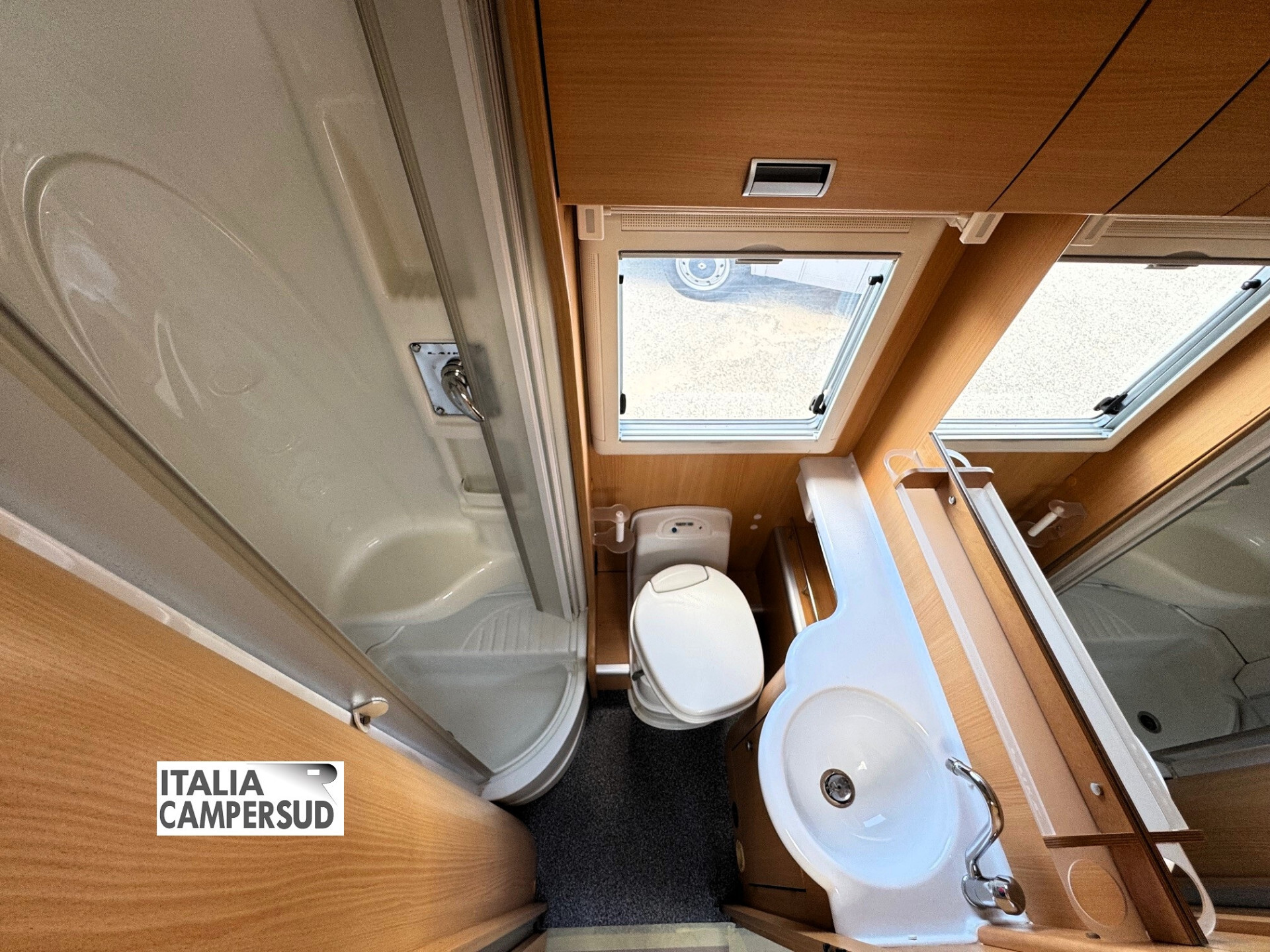 Camper Laika Kreos 3010 Semintegrale Fiat Ducato d