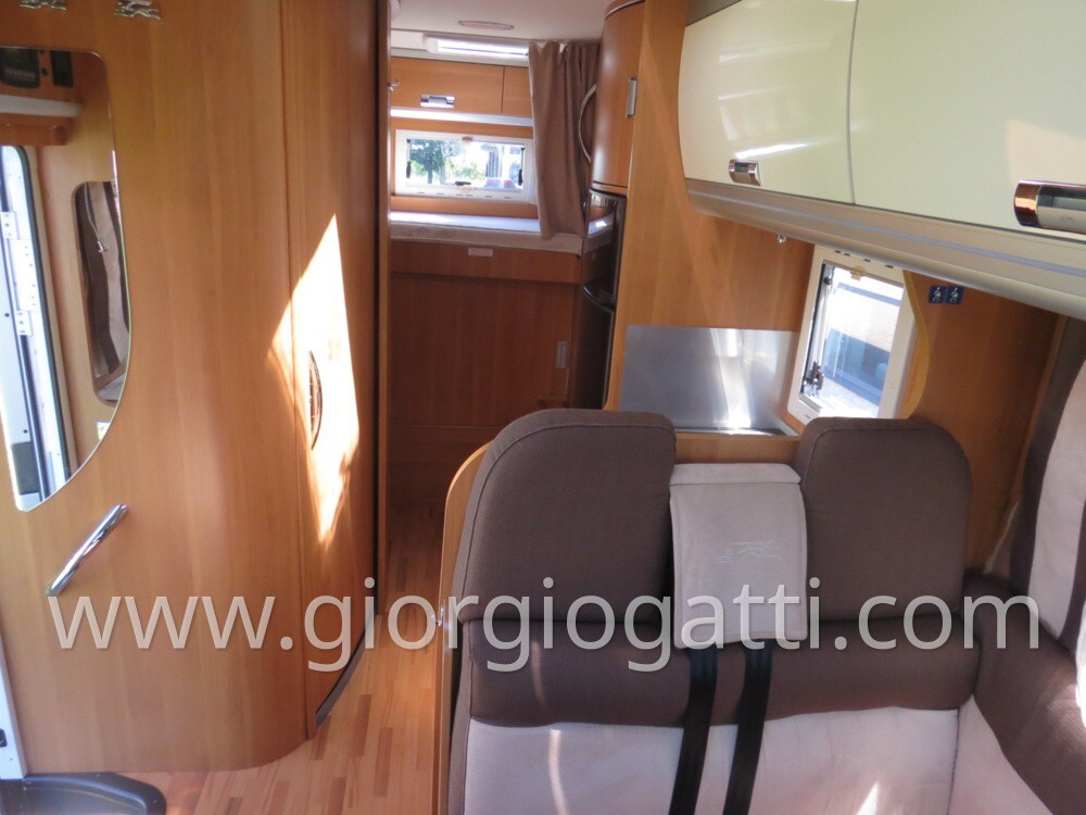 CAMPER MOTORHOME LAIKA ECOVIP 691 LETTI CASTELLO