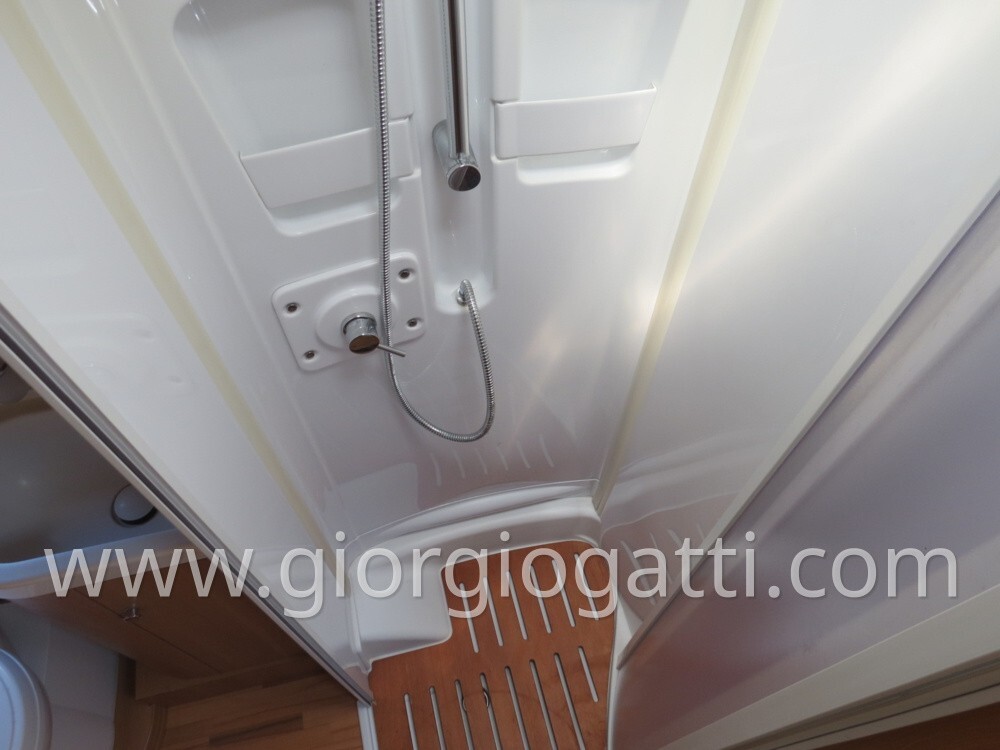 CAMPER MOTORHOME LAIKA ECOVIP 691 LETTI CASTELLO