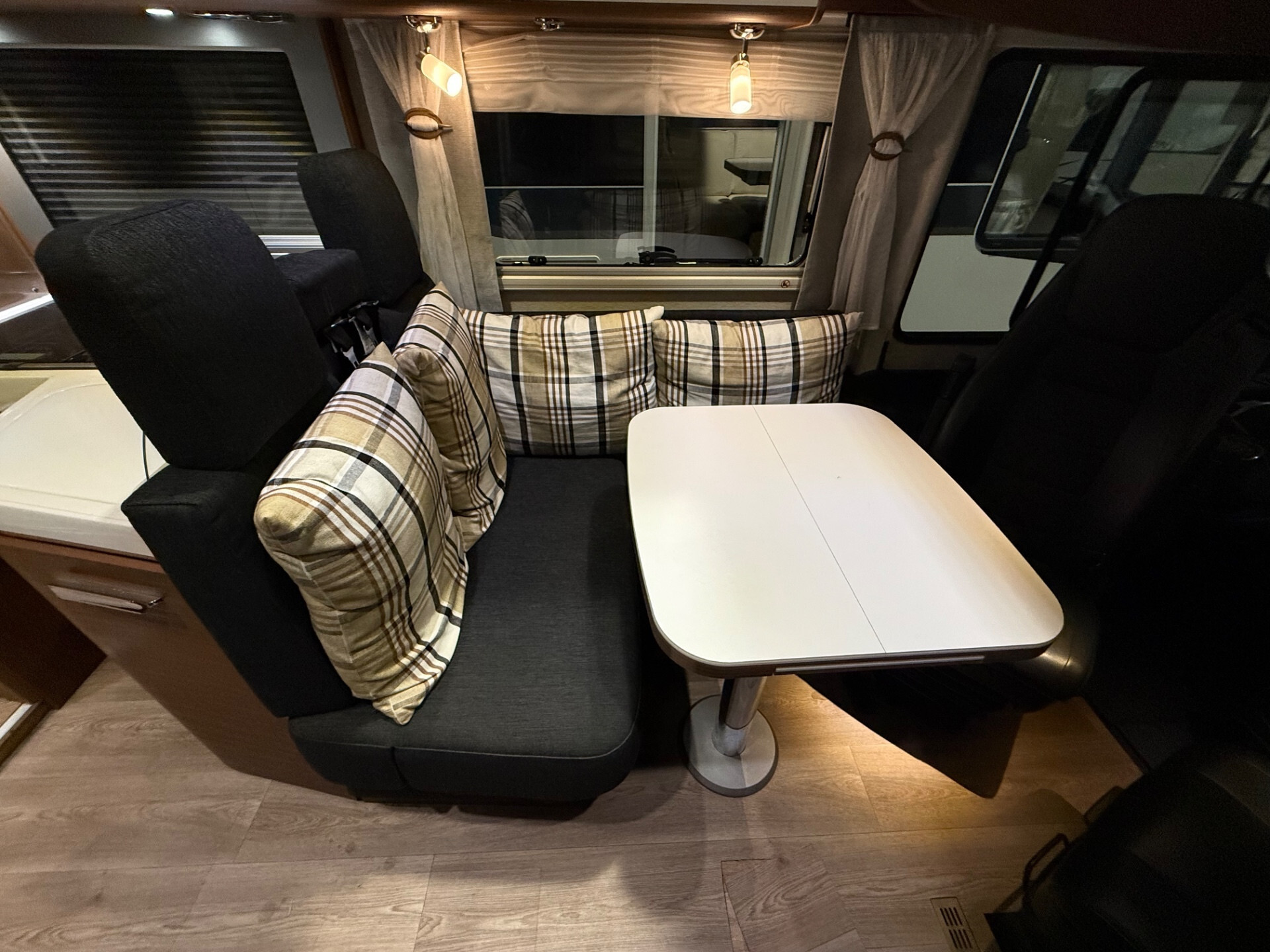 Niesmann arto 76L