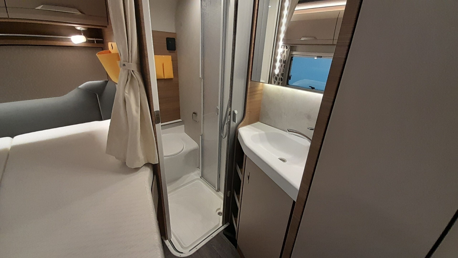 KNAUS VAN TI 550 MF VANSATION SEMINTEGRALE COMPATT