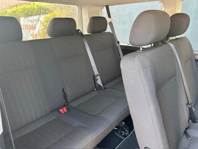 VOLKSWAGEN CARAVELLE