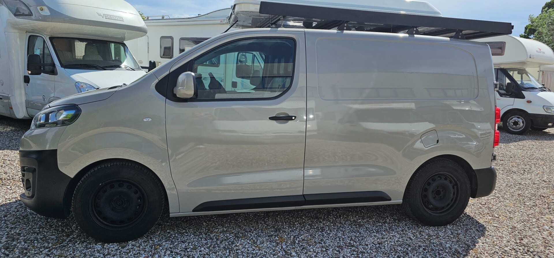 AUTOCARRO CAMPERIZZATO CITROEN JUMPY