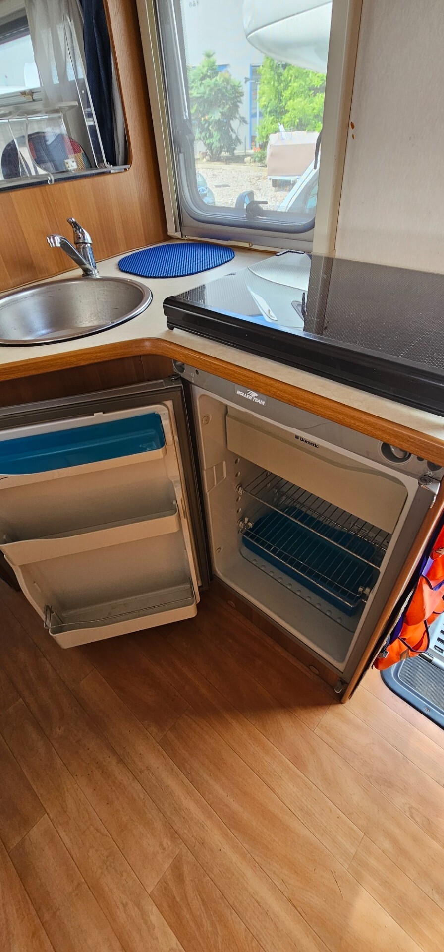 AUTOCARAVN AUTO ROLLER 7