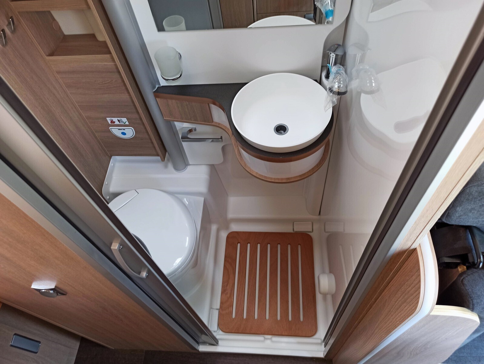 Laika Ecovip 600 - Furgonato 2 posti letto