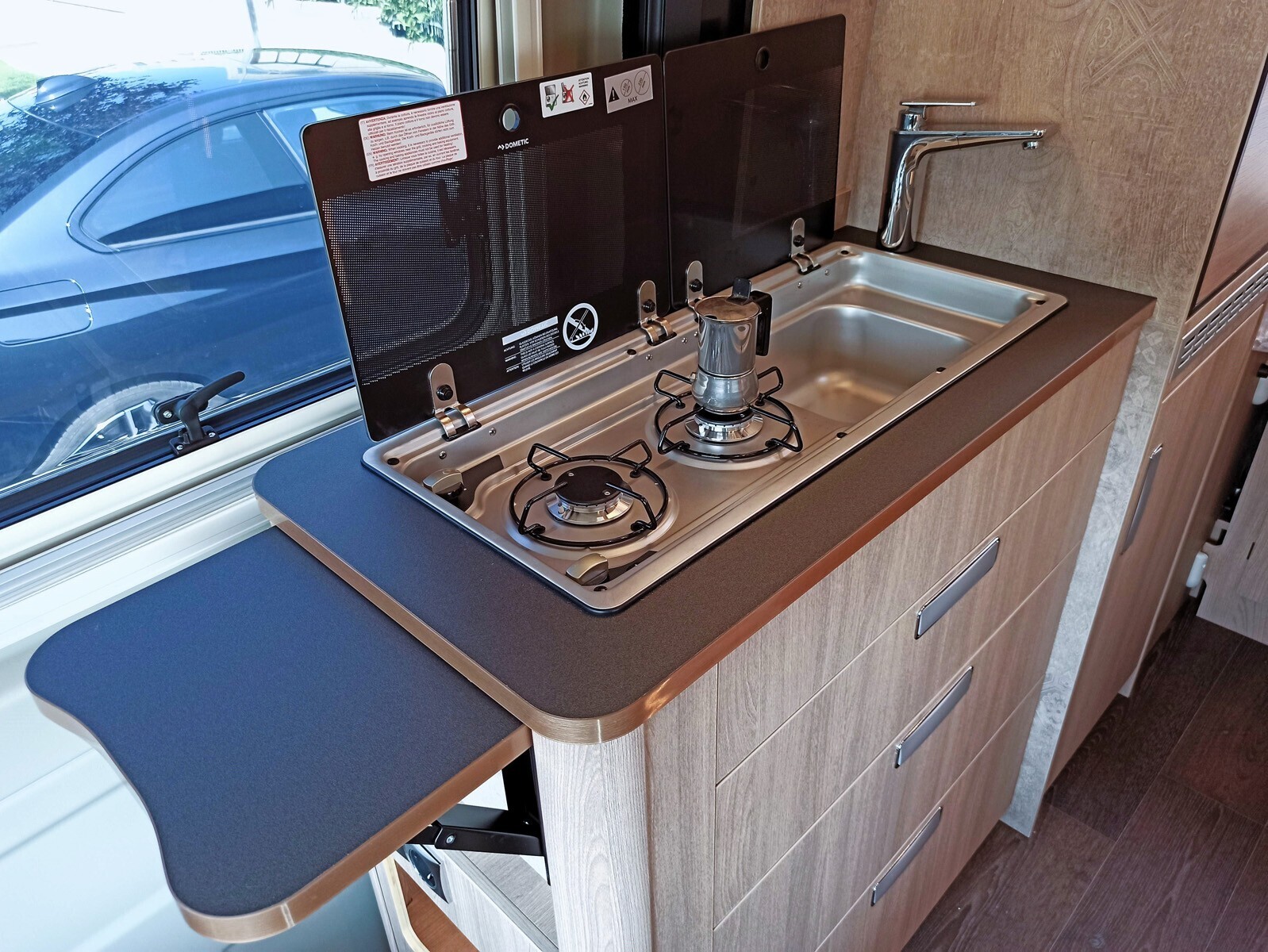 Laika Ecovip 600 - Furgonato 2 posti letto