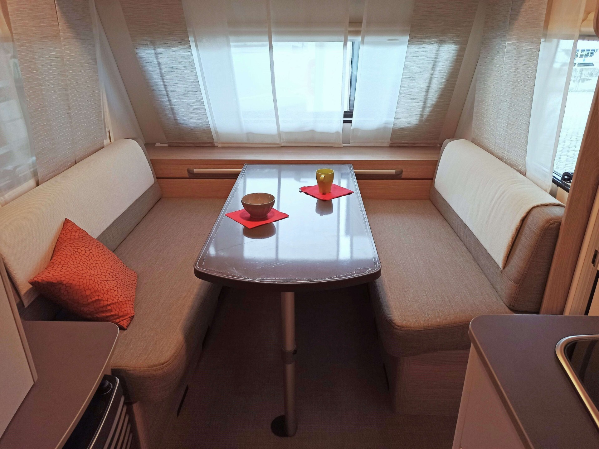 Burstner Premio Life 415 TK - Caravan compatta