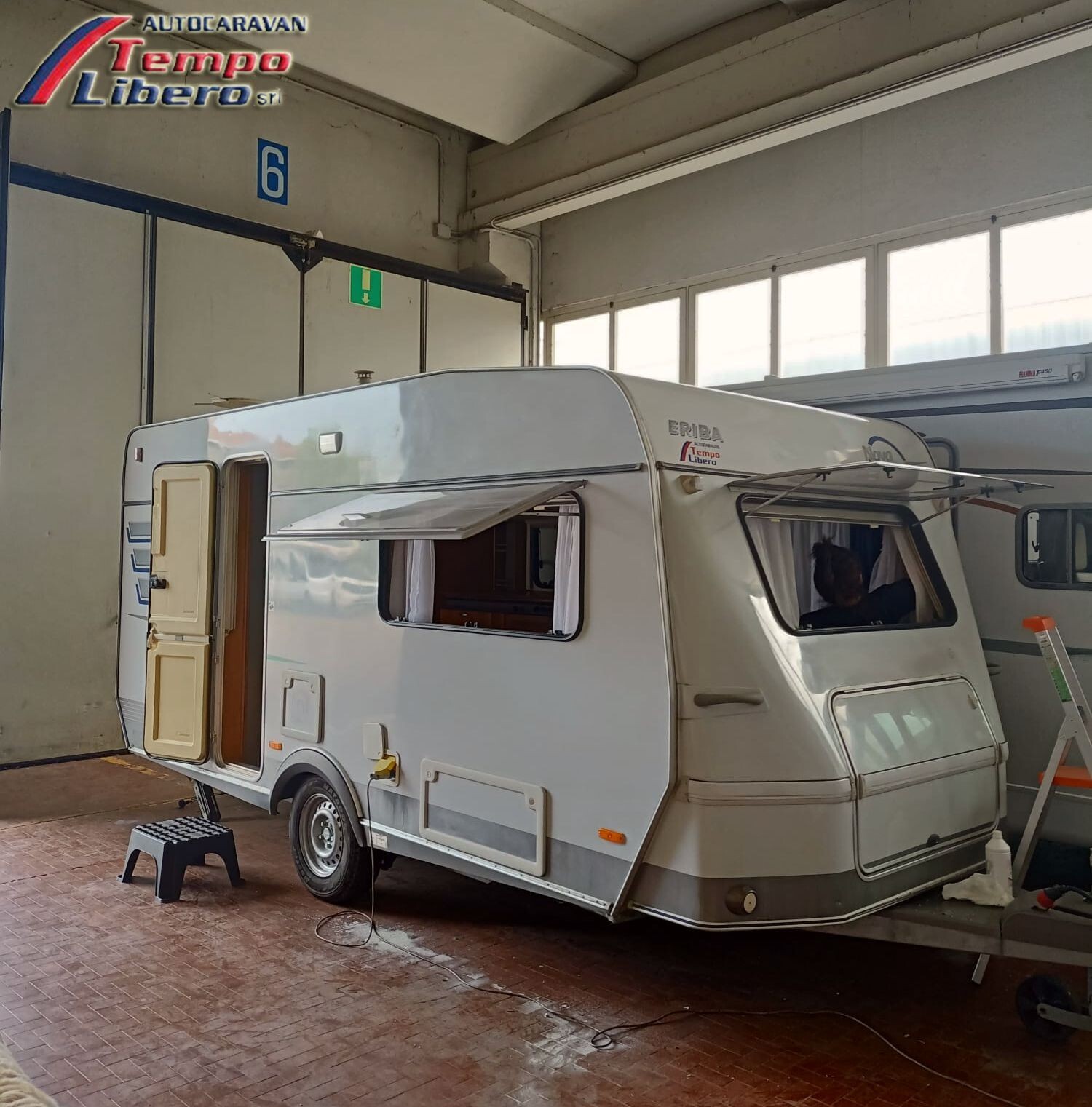 HYMER ERIBA NOV 470 ENGLISH STYLE CARAVAN
