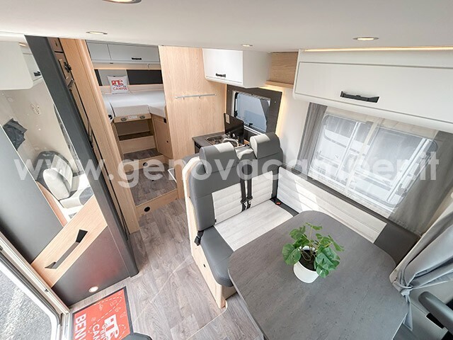 Sunlight T68 Adventure Semintegrale letto basculan