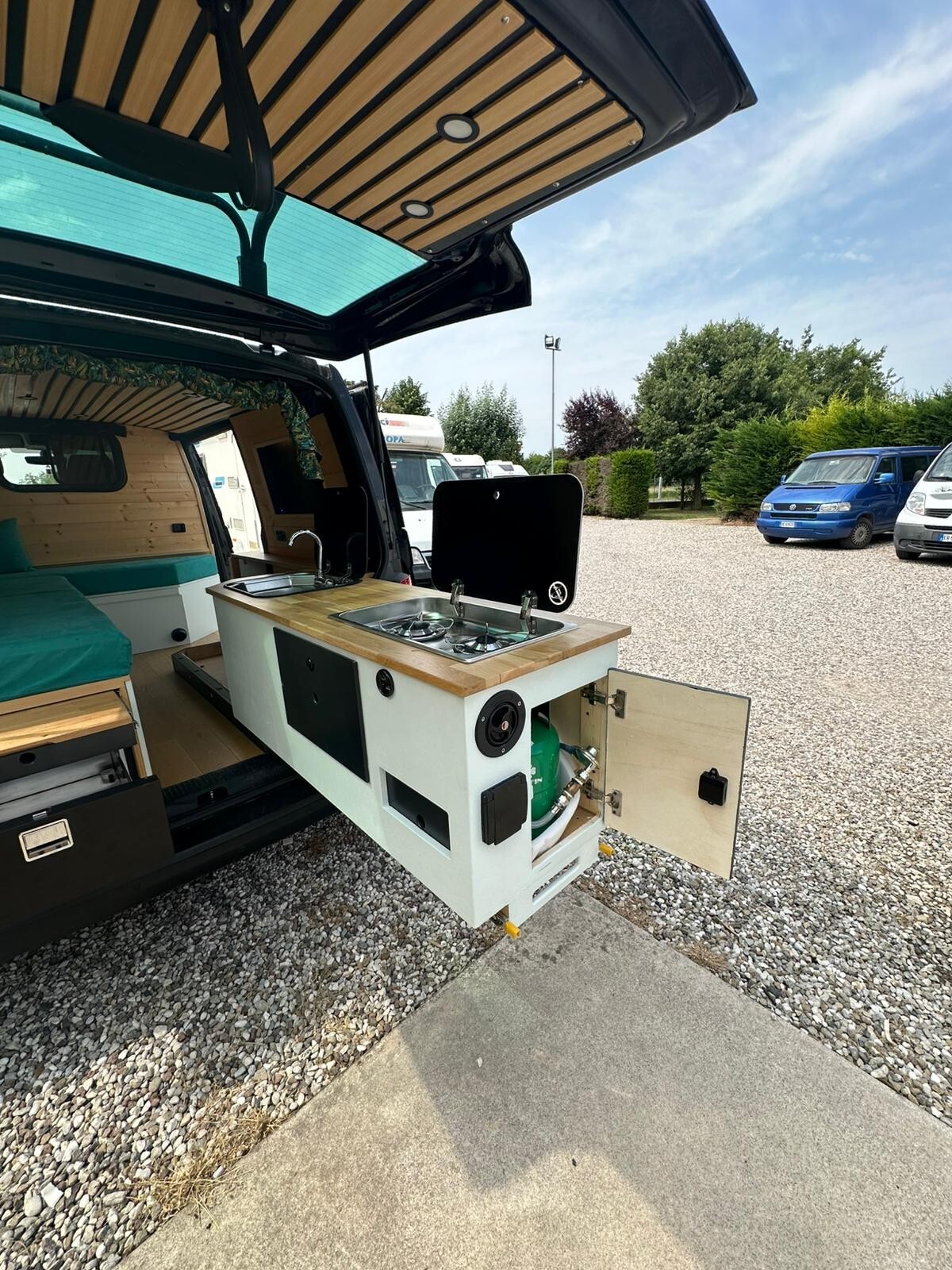 AUTOCARRO CAMPERIZZATO VOLKSWAGEN TRANSPORTER T6