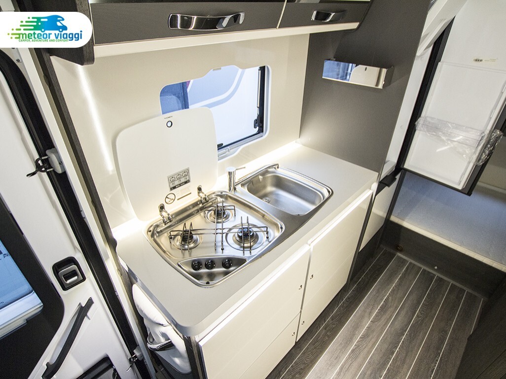 Camper Mansardato 6 posti Roller Team Kronos 279 -