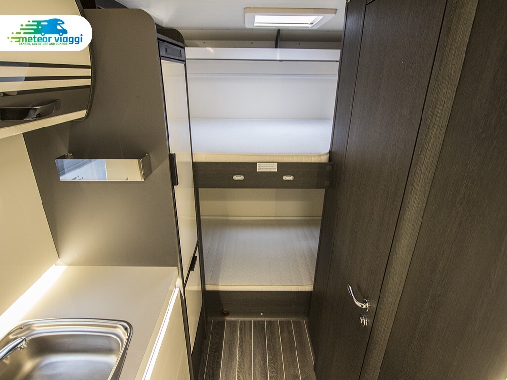 Camper Mansardato 6 posti Roller Team Kronos 279 -