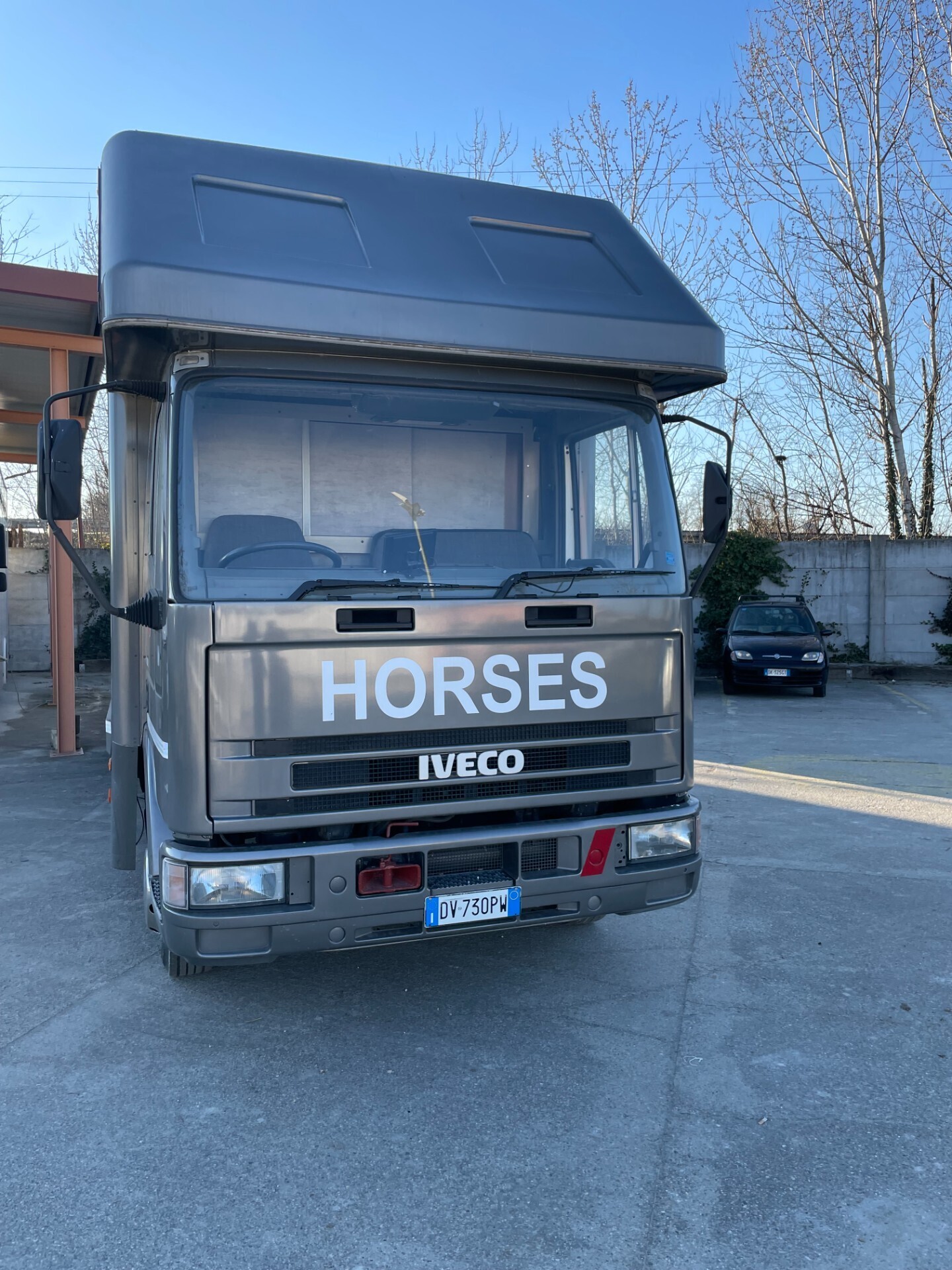 Van trasporto cavalli con living eurocargo