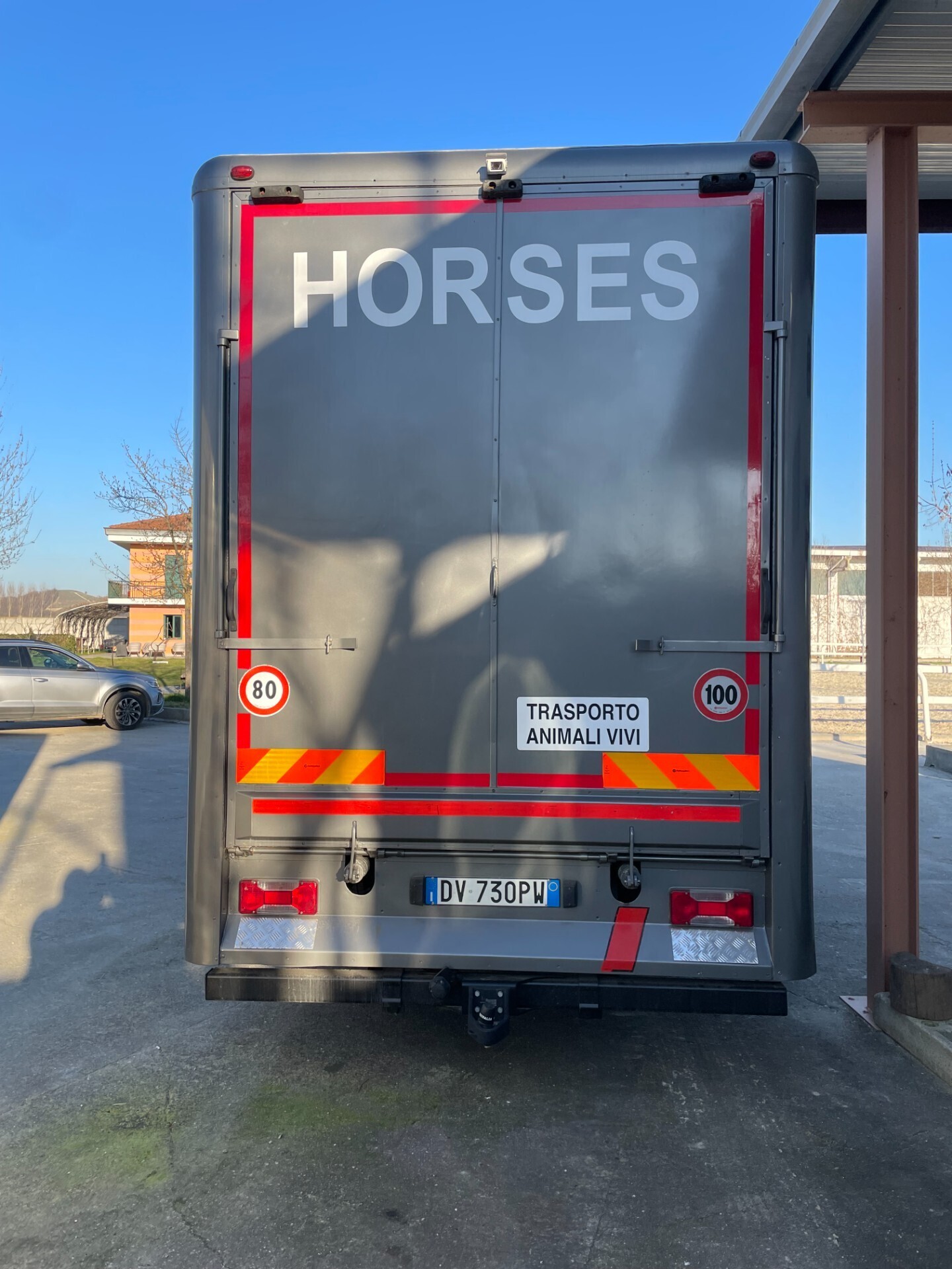 Van trasporto cavalli con living eurocargo