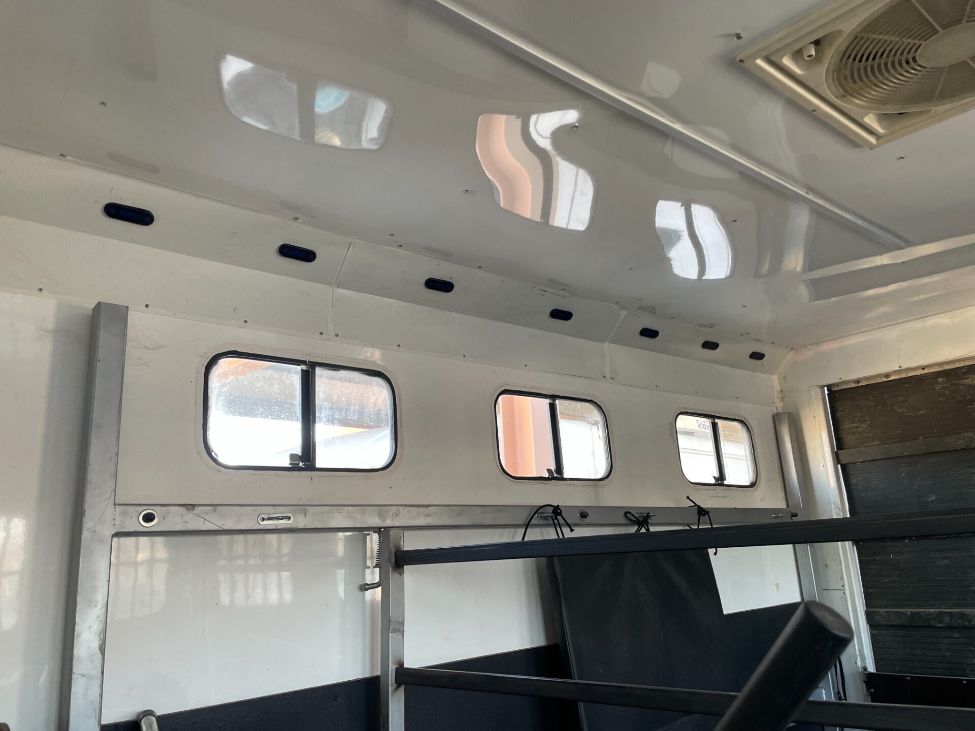 Van trasporto cavalli con living eurocargo