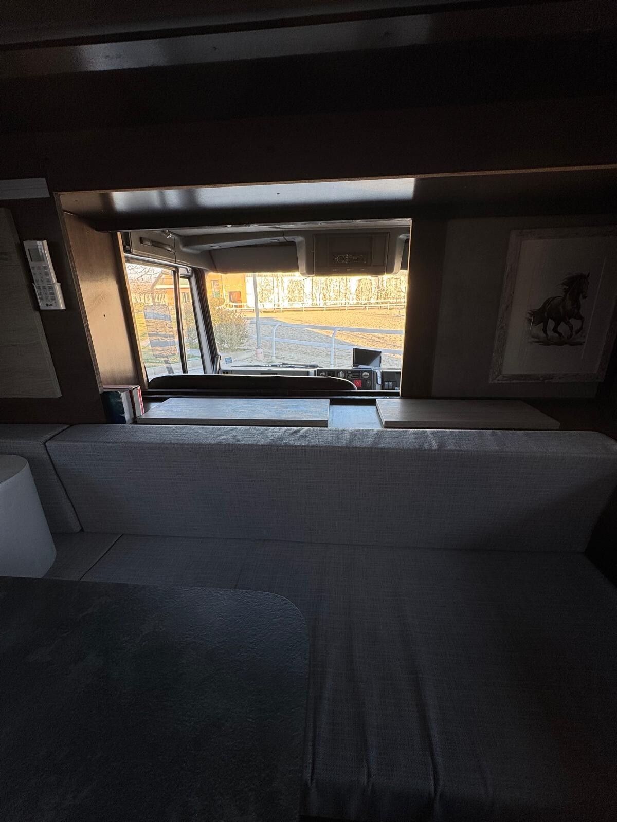 Van trasporto cavalli con living eurocargo