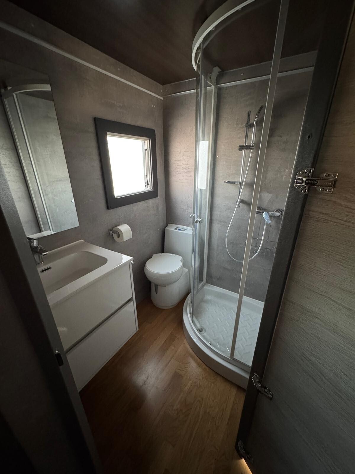 Van trasporto cavalli con living eurocargo