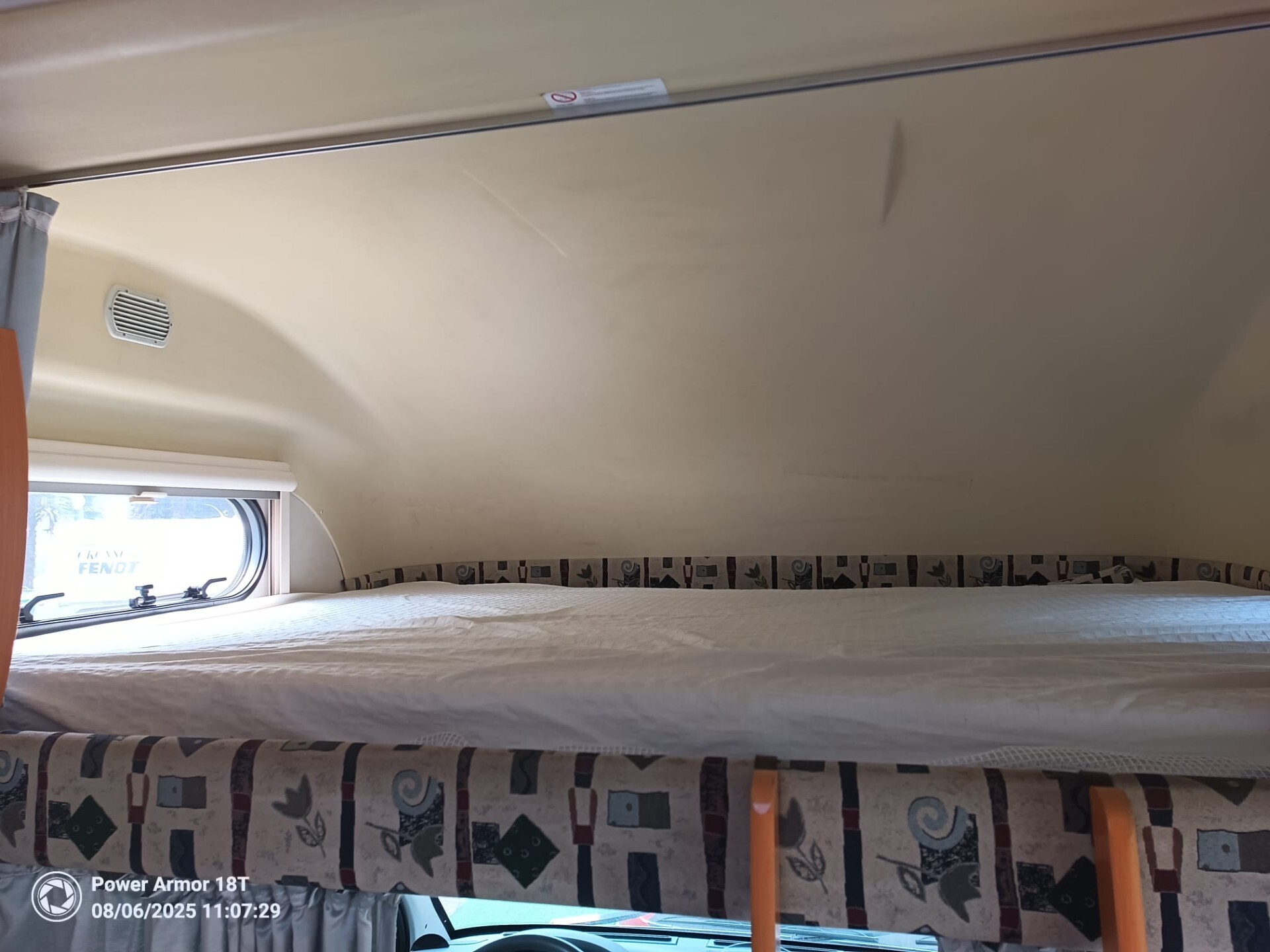 Hymer C 524 mansardato