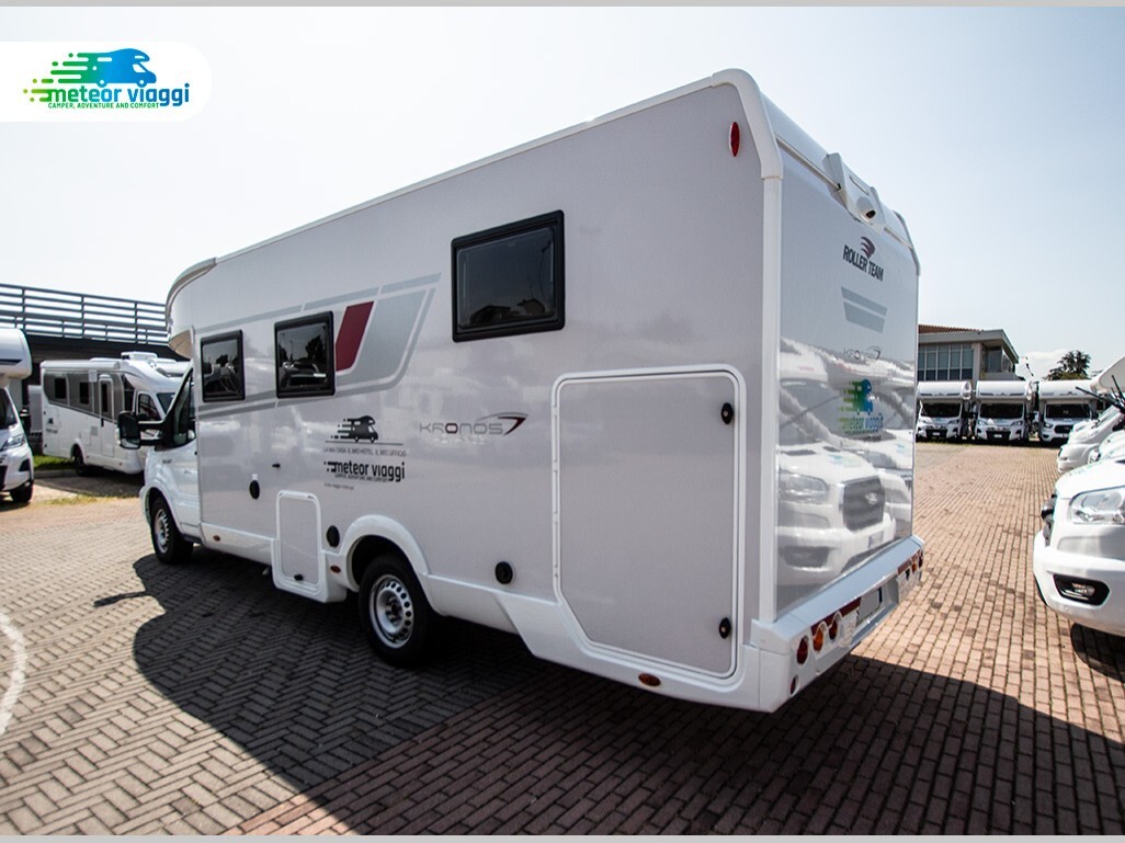 Camper Semintegrale 4 posti Roller Team Kronos 265