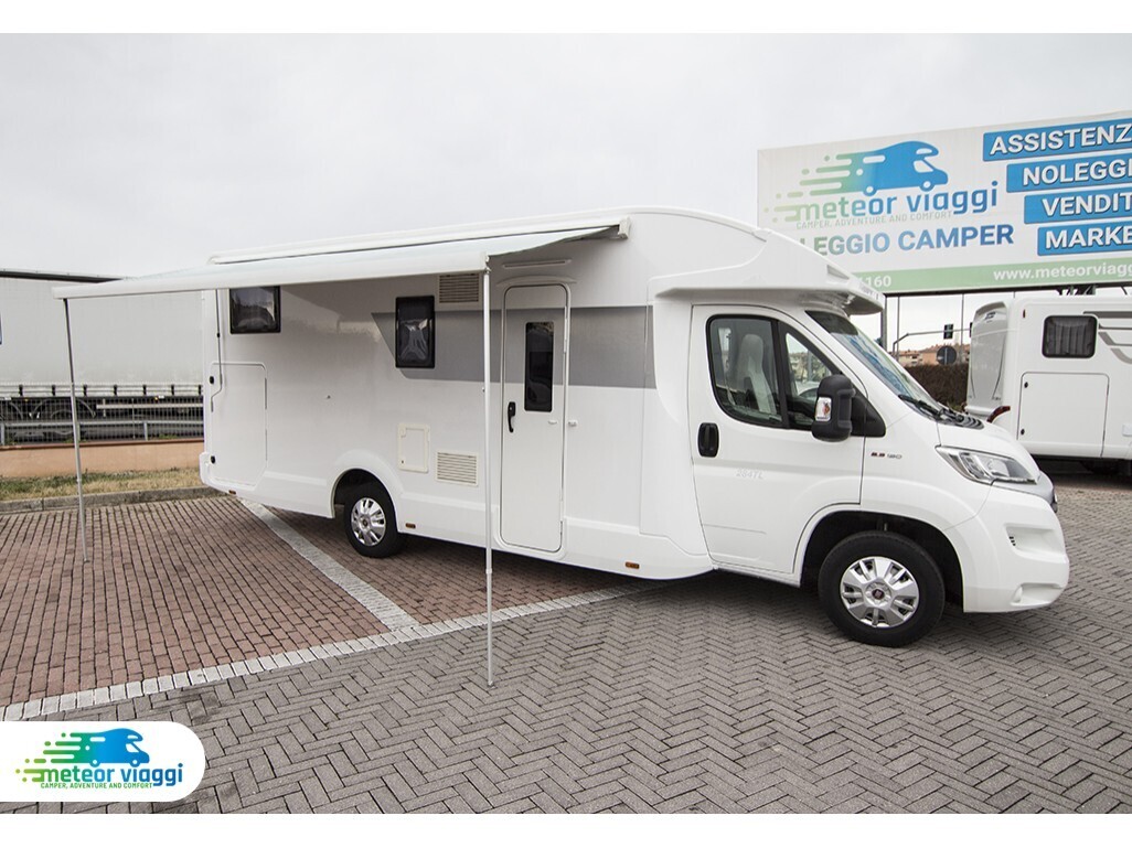 Camper Semintegrale 5 posti Roller Team Kronos 284