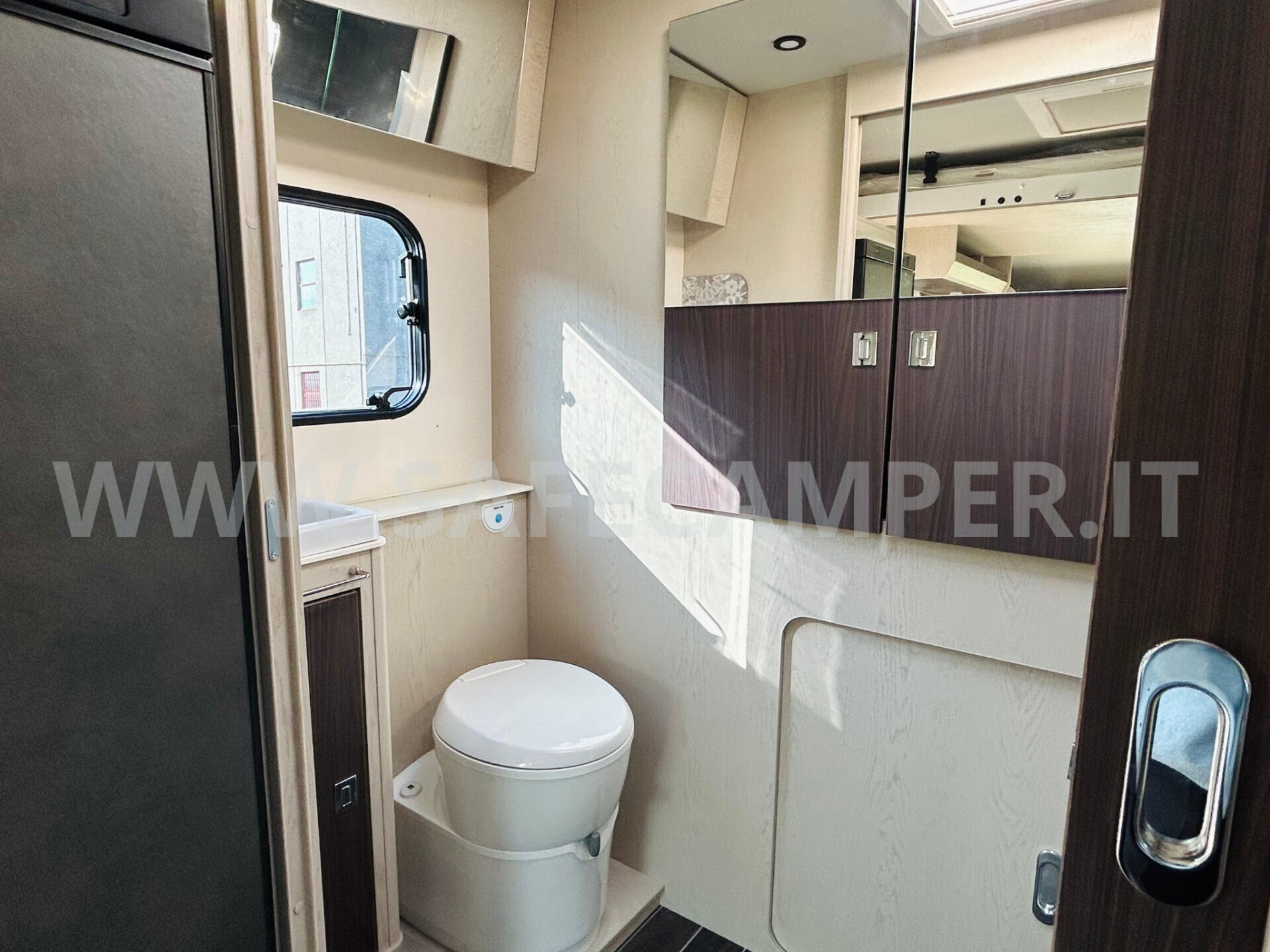 Semintegrale per la coppia Rimor Seal 67