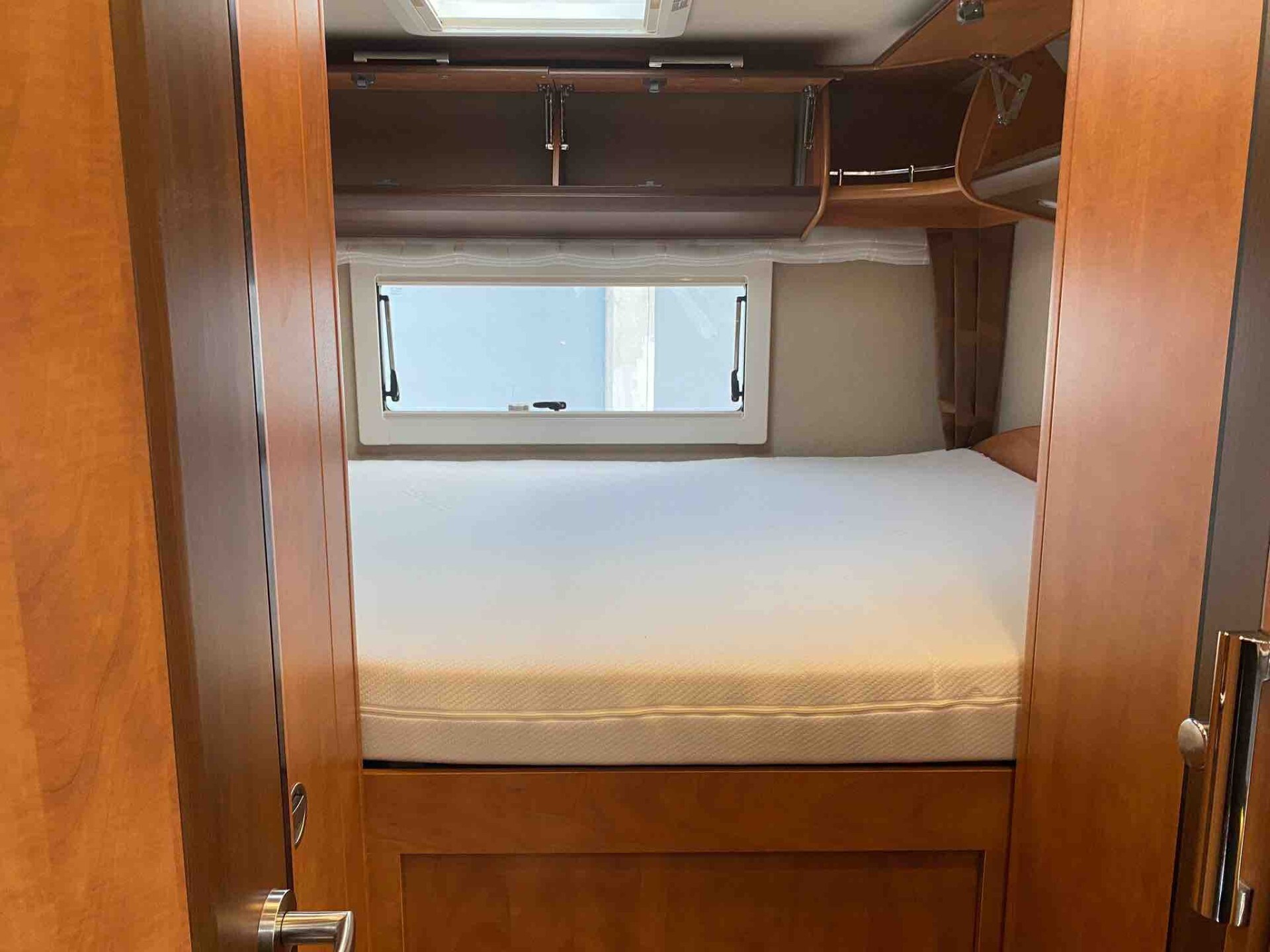 CARTHAGO T 142 USATO - SEMINT. LETTO MATRIM. GARAG