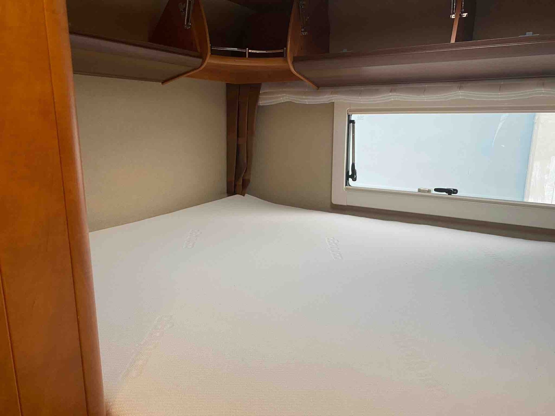 CARTHAGO T 142 USATO - SEMINT. LETTO MATRIM. GARAG