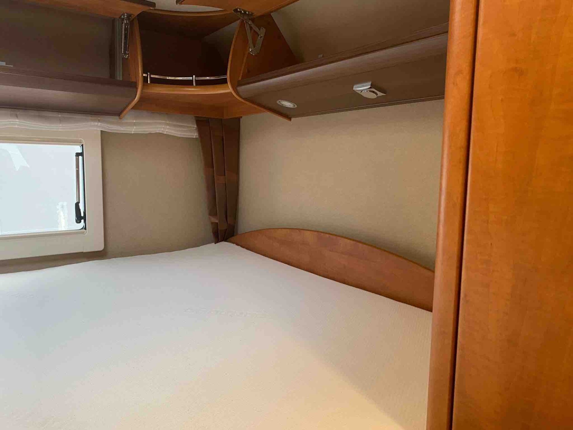 CARTHAGO T 142 USATO - SEMINT. LETTO MATRIM. GARAG