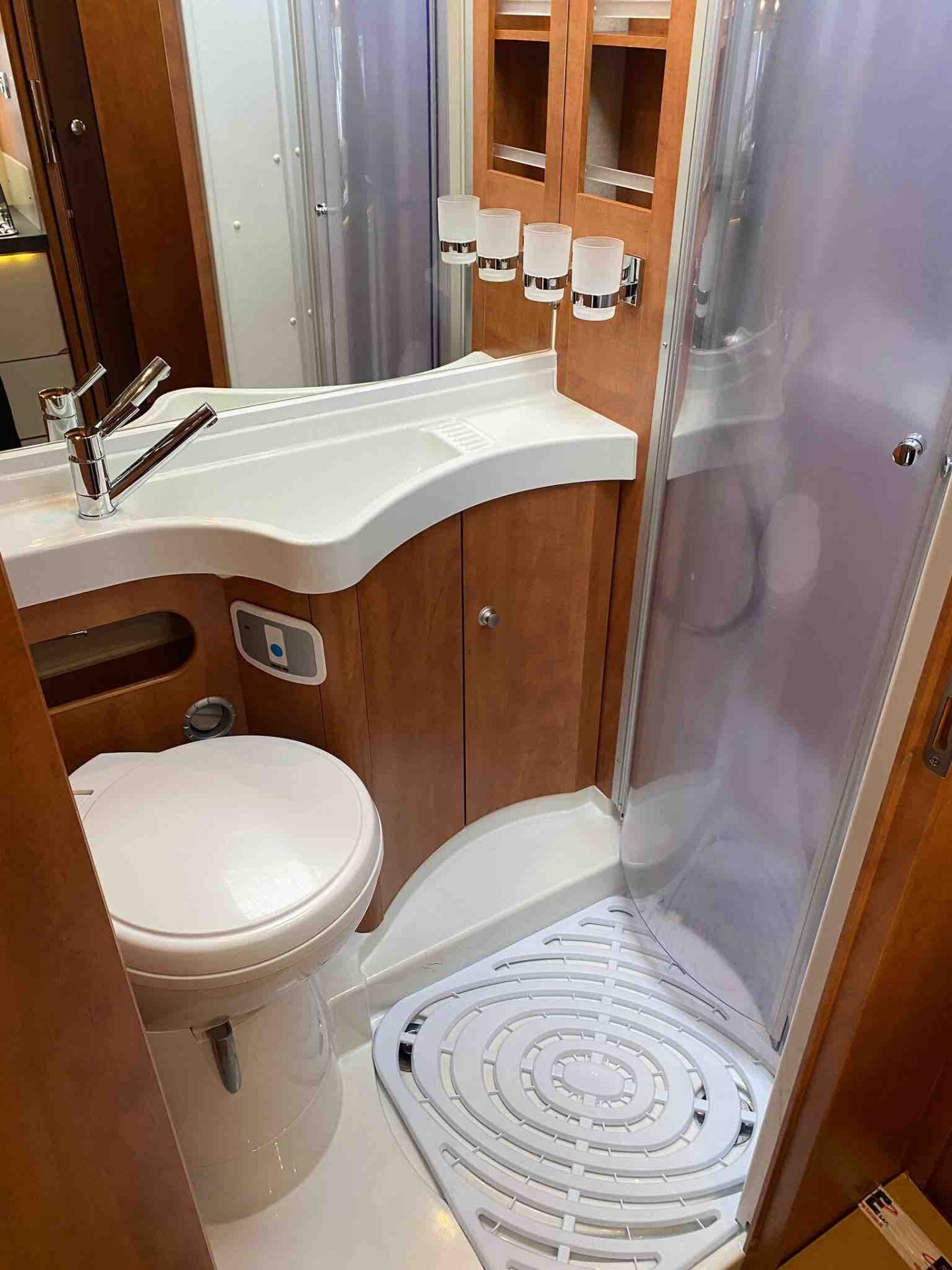 CARTHAGO T 142 USATO - SEMINT. LETTO MATRIM. GARAG
