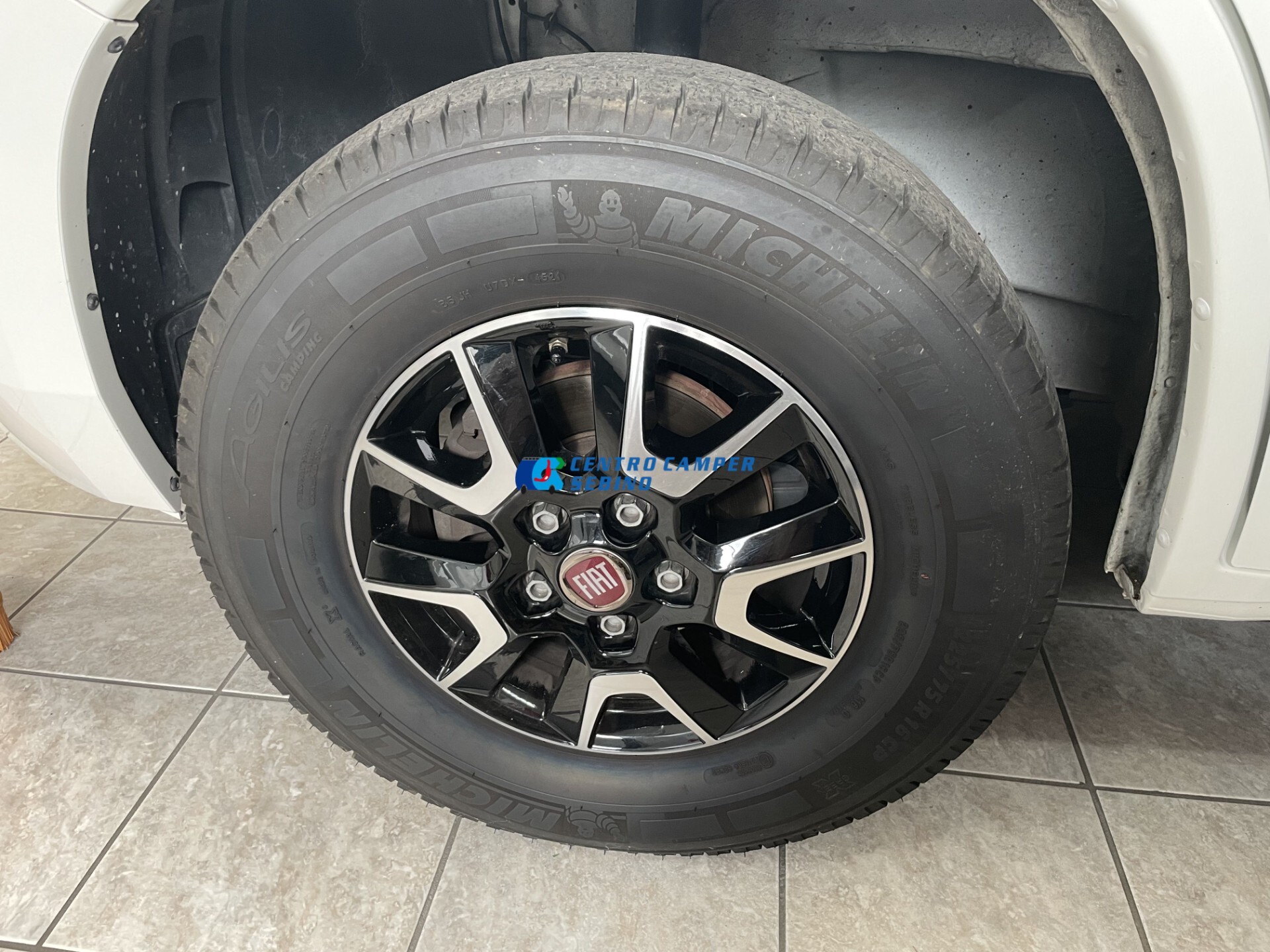 Elnagh Baron 22 camper mansardato 7 posti letto 7 