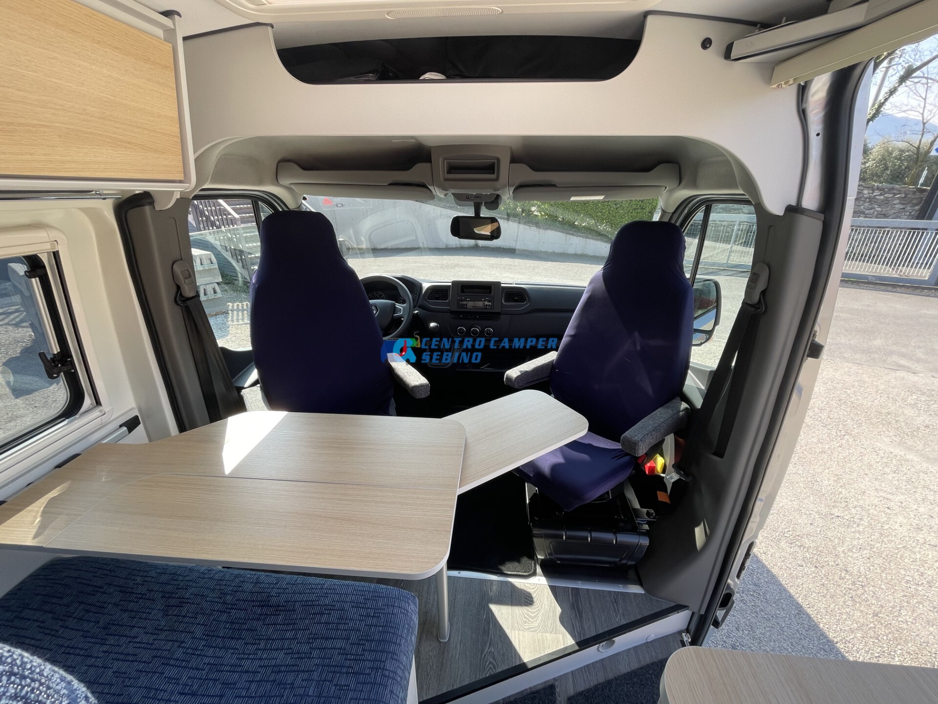 Font Vendôme Master Van XS camper van 5,50 mt 3 po