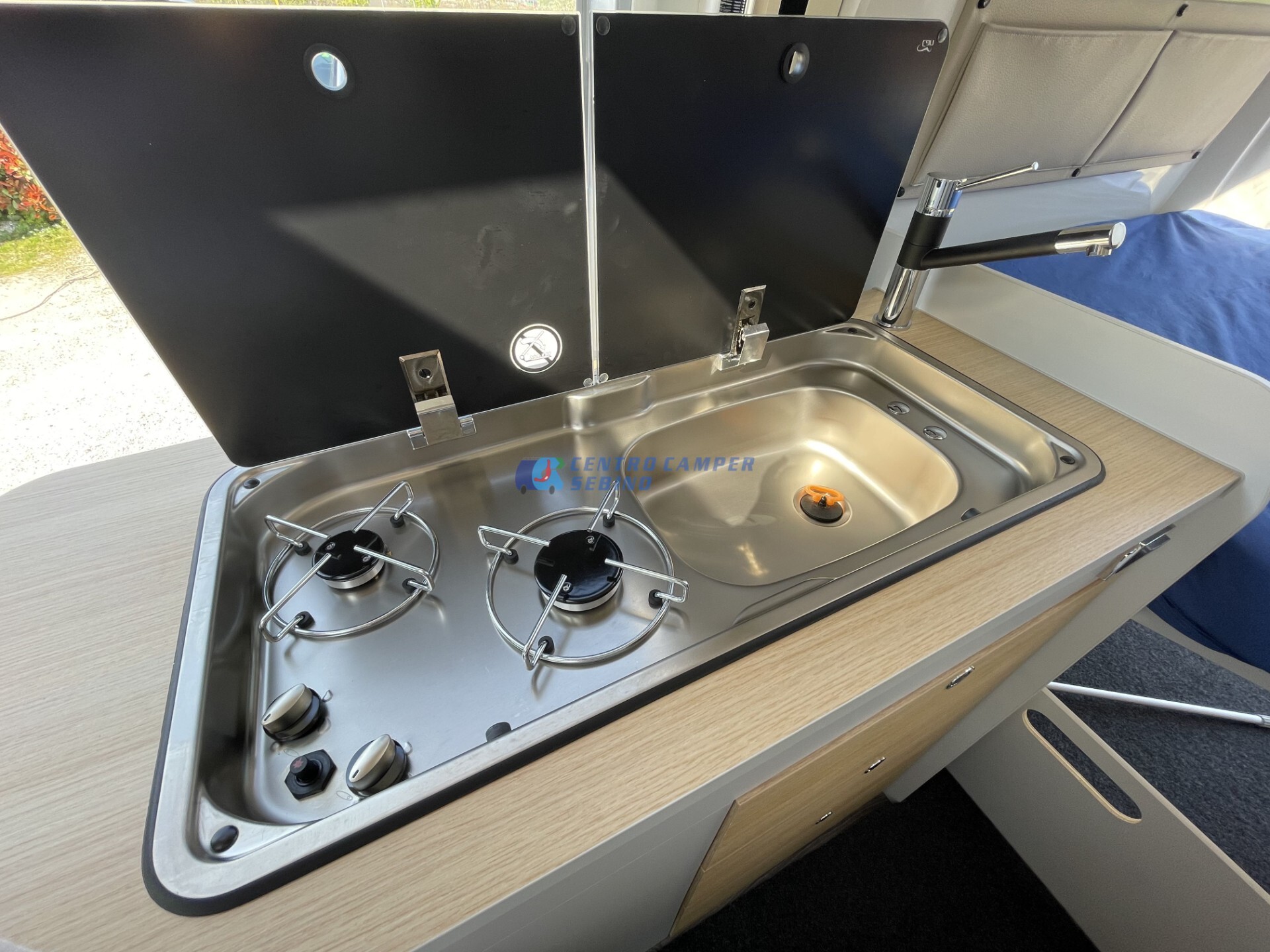 Font Vendôme Master Van XS camper van 5,50 mt 3 po