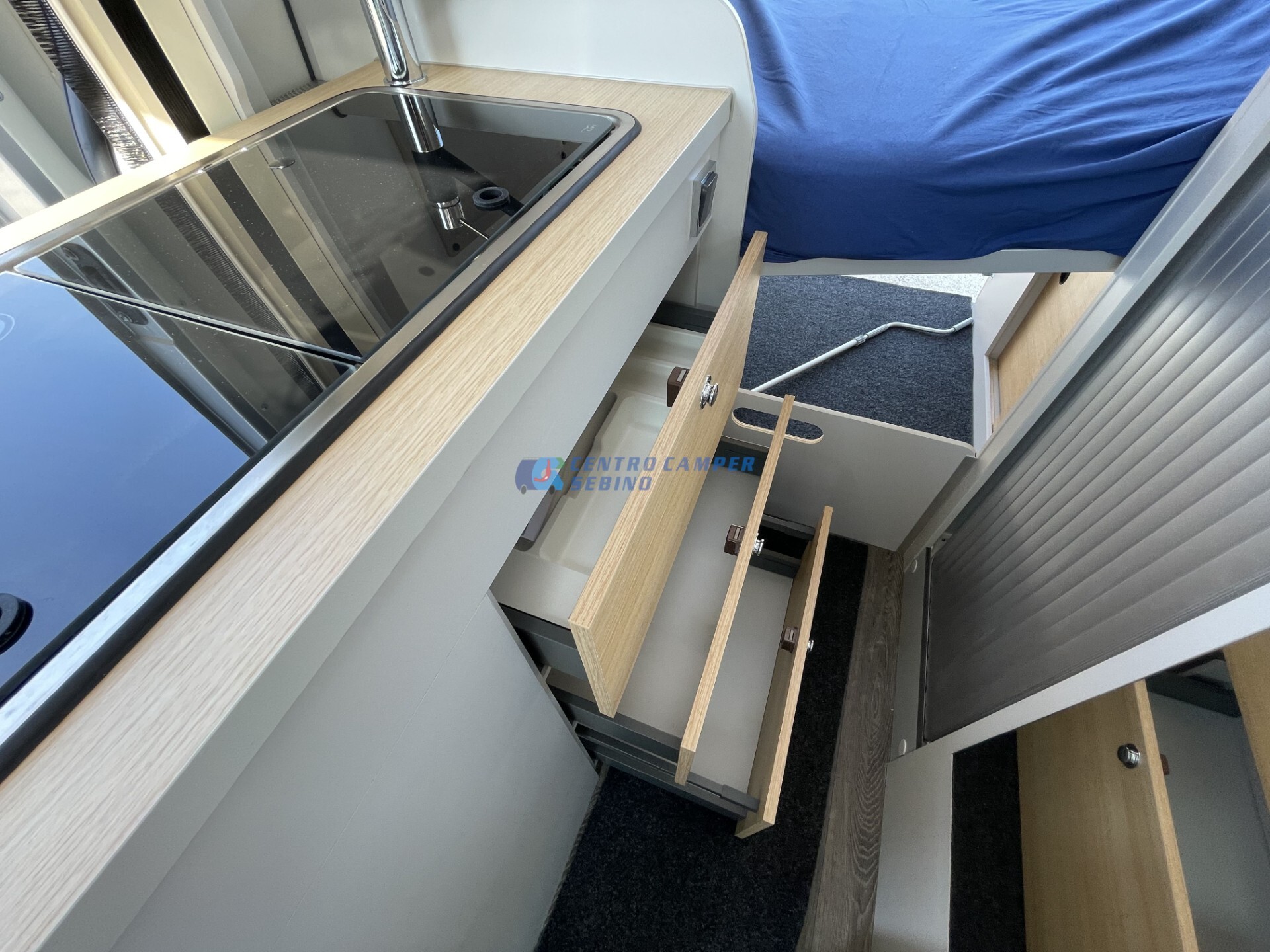 Font Vendôme Master Van XS camper van 5,50 mt 3 po